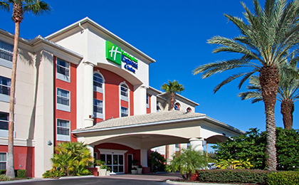 orlando hotels with shuttle to port canaveral        
        <figure class=